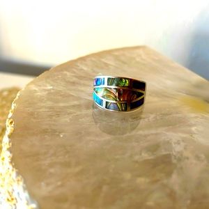Abalone and Sterling Silver Ring, size 6.5-7 🩵💜
